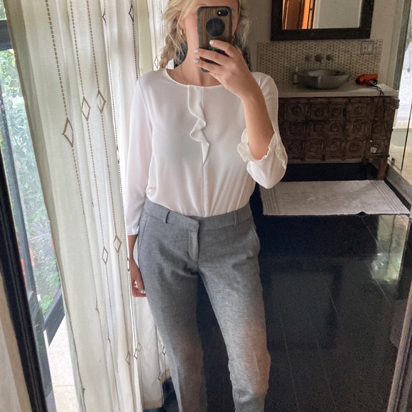 Ivory blouse with ruffle and 3/4 sleeves - Picture 2 of 5